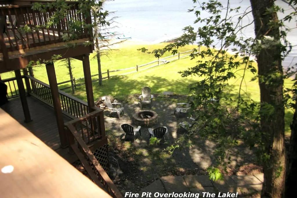 Waterfront Stagshead Lakehouse At Arrowhead Holiday home Arrowhead Lake