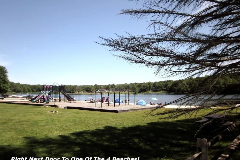 Holiday home Waterfront Stagshead Lakehouse At Arrowhead Arrowhead Lake