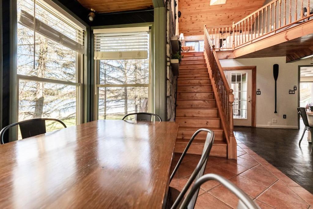 Waterfront Stagshead Lakehouse At Arrowhead *