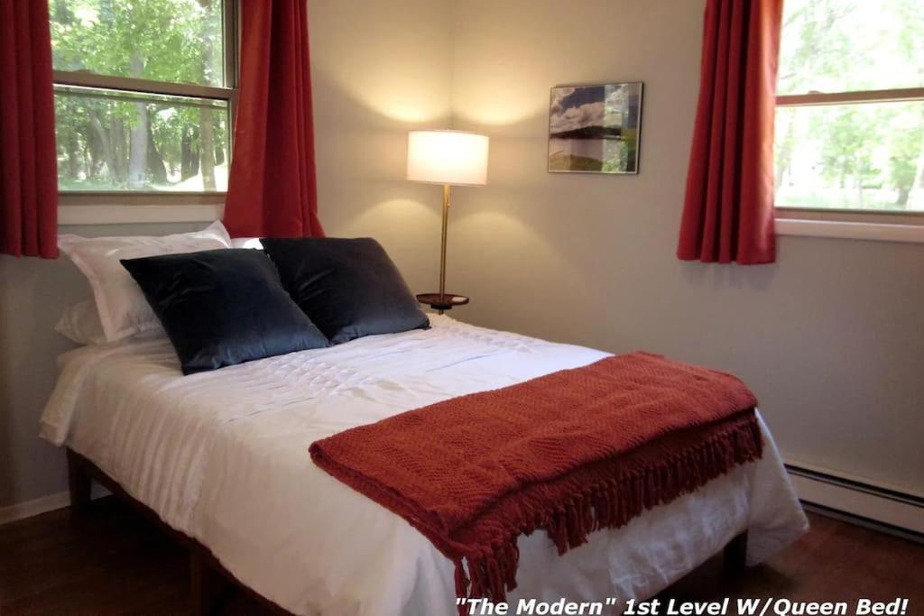 Waterfront Stagshead Lakehouse At Arrowhead Holiday home