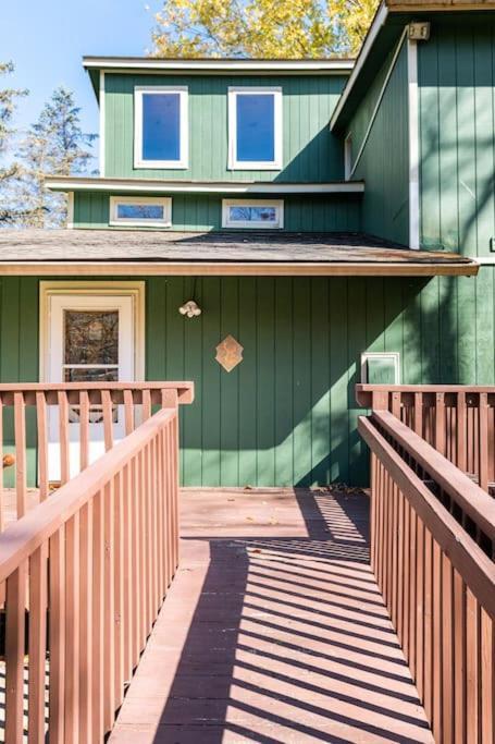 Waterfront Stagshead Lakehouse At Arrowhead Arrowhead Lake